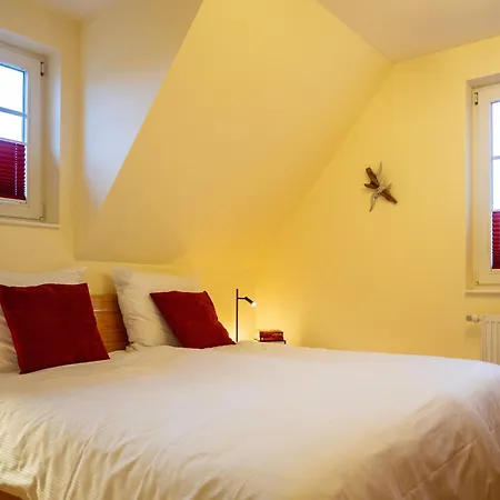 Arielle, Fw 5 公寓 *